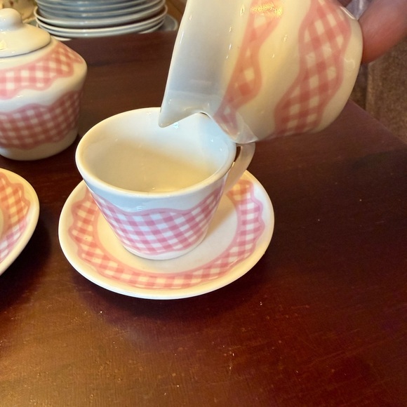 Pink Gingham Child’s Tea Set - Picture 7 of 7